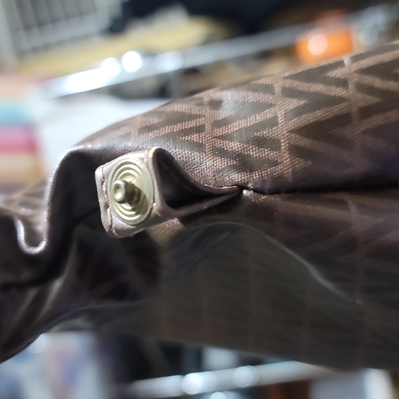 💰AUTHENTIC MARIO VALENTINO "V" LOGO LARGE TRAVEL TOTE BAG PVC/LEATHER BROWN GUC - Picture 9 of 17